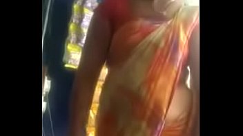 best navel show of aunty
