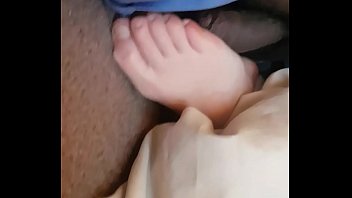 Friend and hes gf passed out we all sleep i luv her feet
