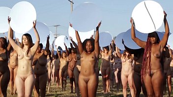 nude group of women at usa
