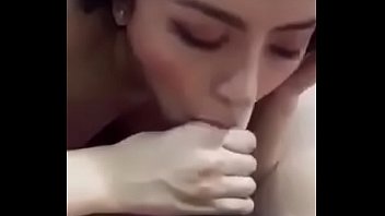 Myanmar female Pilot May Pyae Sone Aung gives amazing blowjob to her BF