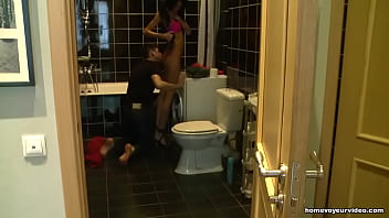 Amateur girl sucks and fucks rod in toilet ( Ydevi.com )