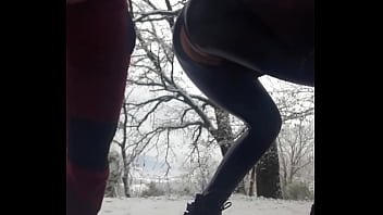 Laura On Heels model 2021 video of standing fucking between the snow