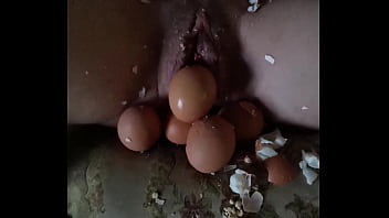 Russian pervert Hannah shoves chicken balls in her pussy