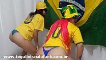 Débora Fantine e Tequileira Misteriosa dançando Funk do Hino Brasileiro
